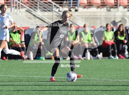Thumbnail 3 in Syracuse vs. Davis (UHSAA 6A Semi Final) photogallery.