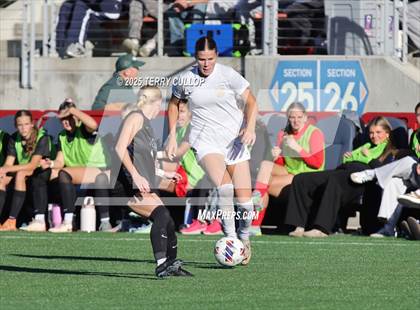 Thumbnail 2 in Syracuse vs. Davis (UHSAA 6A Semi Final) photogallery.