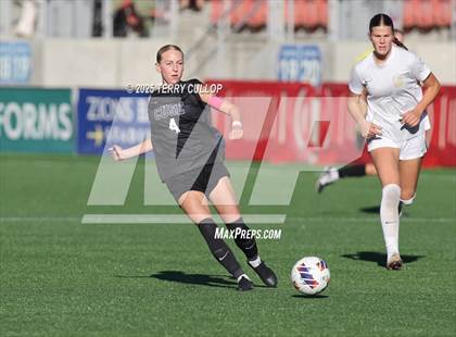 Thumbnail 3 in Syracuse vs. Davis (UHSAA 6A Semi Final) photogallery.