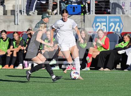 Thumbnail 1 in Syracuse vs. Davis (UHSAA 6A Semi Final) photogallery.