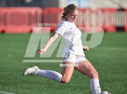 Thumbnail 2 in Syracuse vs. Davis (UHSAA 6A Semi Final) photogallery.