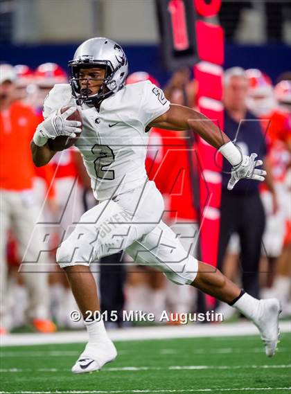 Thumbnail 1 in San Angelo Central vs. Guyer (UIL 6A D2 Regional Playoff) photogallery.