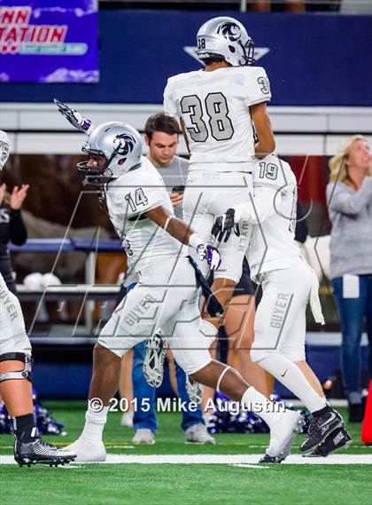 Thumbnail 3 in San Angelo Central vs. Guyer (UIL 6A D2 Regional Playoff) photogallery.