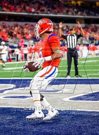 Thumbnail 1 in San Angelo Central vs. Guyer (UIL 6A D2 Regional Playoff) photogallery.