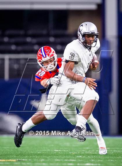 Thumbnail 3 in San Angelo Central vs. Guyer (UIL 6A D2 Regional Playoff) photogallery.