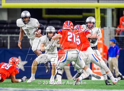 Thumbnail 2 in San Angelo Central vs. Guyer (UIL 6A D2 Regional Playoff) photogallery.