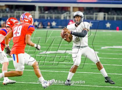 Thumbnail 1 in San Angelo Central vs. Guyer (UIL 6A D2 Regional Playoff) photogallery.