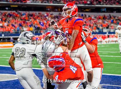 Thumbnail 2 in San Angelo Central vs. Guyer (UIL 6A D2 Regional Playoff) photogallery.
