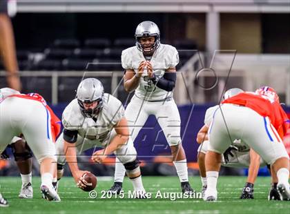 Thumbnail 3 in San Angelo Central vs. Guyer (UIL 6A D2 Regional Playoff) photogallery.