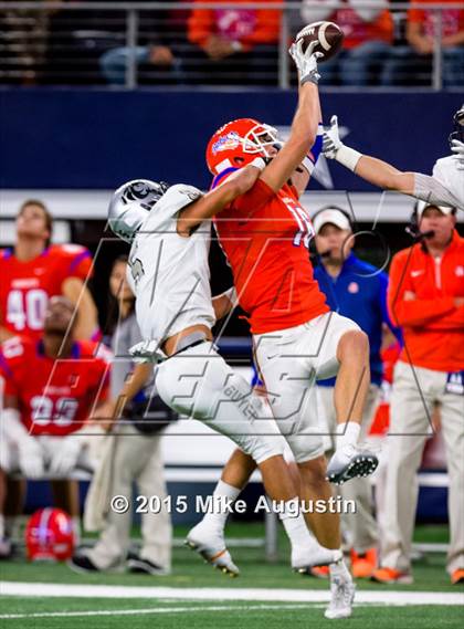 Thumbnail 2 in San Angelo Central vs. Guyer (UIL 6A D2 Regional Playoff) photogallery.