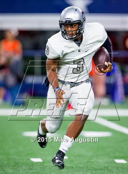 Thumbnail 3 in San Angelo Central vs. Guyer (UIL 6A D2 Regional Playoff) photogallery.