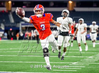 Thumbnail 1 in San Angelo Central vs. Guyer (UIL 6A D2 Regional Playoff) photogallery.