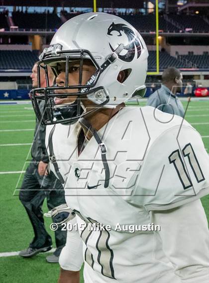 Thumbnail 1 in San Angelo Central vs. Guyer (UIL 6A D2 Regional Playoff) photogallery.