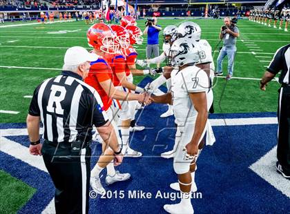 Thumbnail 2 in San Angelo Central vs. Guyer (UIL 6A D2 Regional Playoff) photogallery.