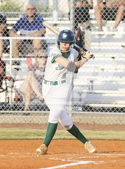 Thumbnail 1 in Sumner vs. Sarasota (FHSAA 7A Regional Quarterfinals) photogallery.