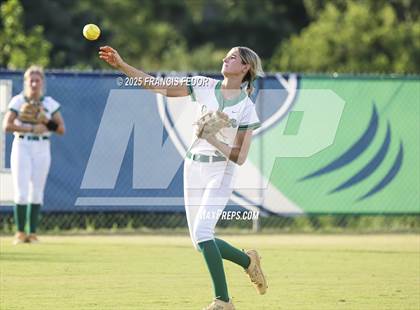 Thumbnail 3 in Sumner vs. Sarasota (FHSAA 7A Regional Quarterfinals) photogallery.