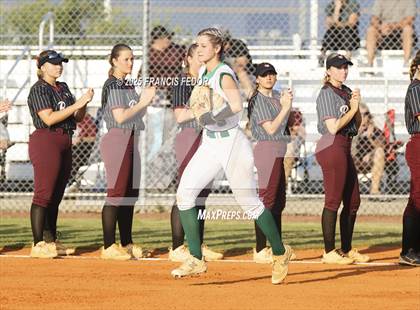 Thumbnail 1 in Sumner vs. Sarasota (FHSAA 7A Regional Quarterfinals) photogallery.