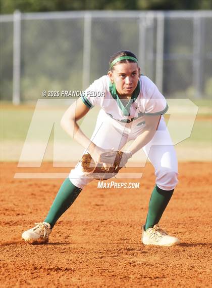 Thumbnail 2 in Sumner vs. Sarasota (FHSAA 7A Regional Quarterfinals) photogallery.