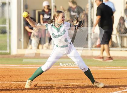 Thumbnail 2 in Sumner vs. Sarasota (FHSAA 7A Regional Quarterfinals) photogallery.