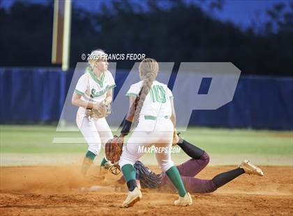 Thumbnail 3 in Sumner vs. Sarasota (FHSAA 7A Regional Quarterfinals) photogallery.
