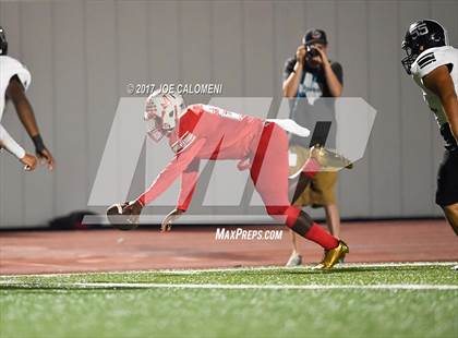 Thumbnail 3 in Steele @ Judson photogallery.