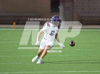 Thumbnail 1 in Tompkins vs Seven Lakes photogallery.