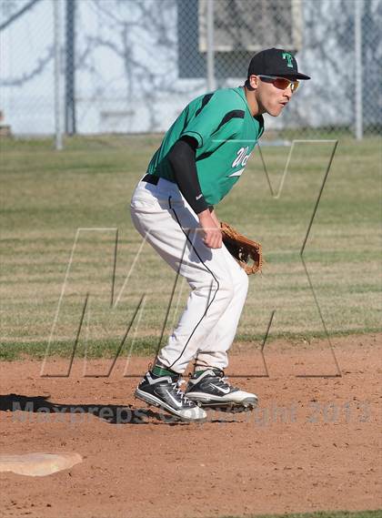 Thumbnail 3 in Burroughs @ Tehachapi photogallery.