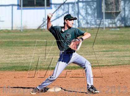 Thumbnail 3 in Burroughs @ Tehachapi photogallery.