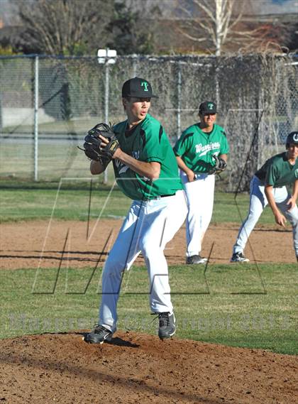 Thumbnail 2 in Burroughs @ Tehachapi photogallery.