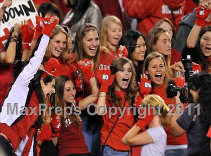 Thumbnail 3 in Mater Dei vs. Servite photogallery.