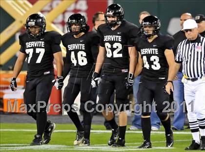 Thumbnail 1 in Mater Dei vs. Servite photogallery.