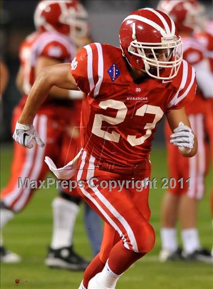 Thumbnail 3 in Mater Dei vs. Servite photogallery.