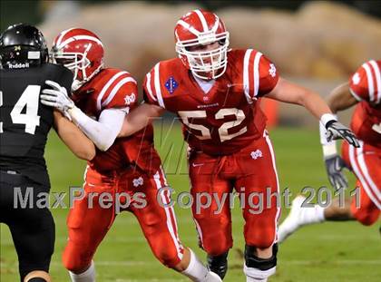 Thumbnail 2 in Mater Dei vs. Servite photogallery.