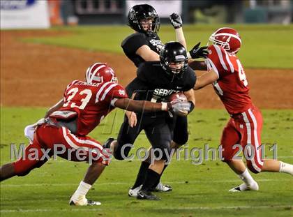 Thumbnail 2 in Mater Dei vs. Servite photogallery.