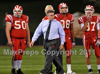 Thumbnail 2 in Mater Dei vs. Servite photogallery.