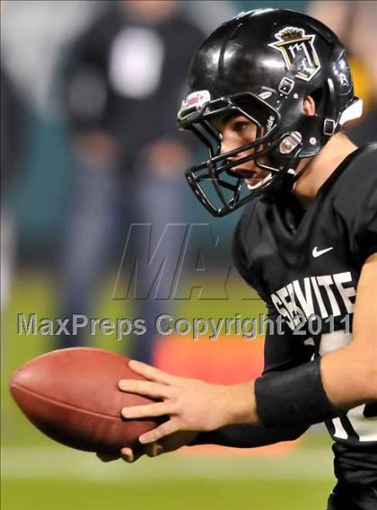 Thumbnail 1 in Mater Dei vs. Servite photogallery.
