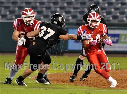 Thumbnail 1 in Mater Dei vs. Servite photogallery.