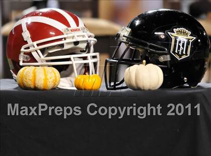 Thumbnail 1 in Mater Dei vs. Servite photogallery.