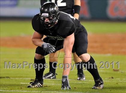 Thumbnail 2 in Mater Dei vs. Servite photogallery.