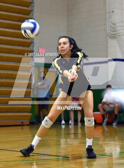 Thumbnail 3 in El Dorado vs. Los Alamitos (Durango Fall Classic) photogallery.