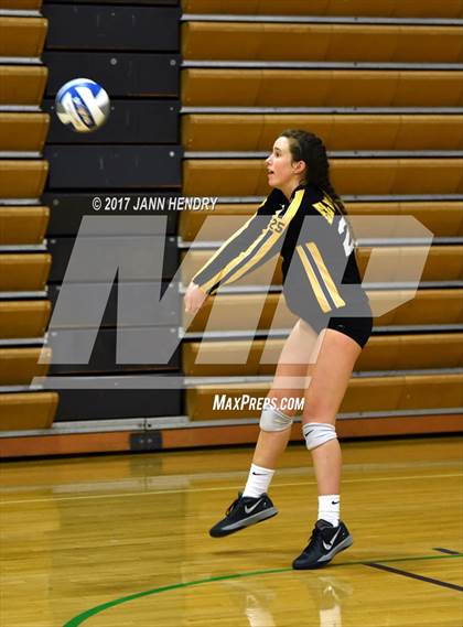 Thumbnail 2 in El Dorado vs. Los Alamitos (Durango Fall Classic) photogallery.