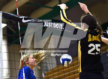 Thumbnail 2 in El Dorado vs. Los Alamitos (Durango Fall Classic) photogallery.