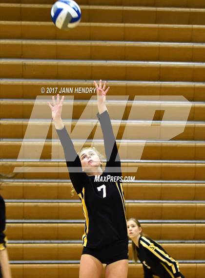 Thumbnail 1 in El Dorado vs. Los Alamitos (Durango Fall Classic) photogallery.