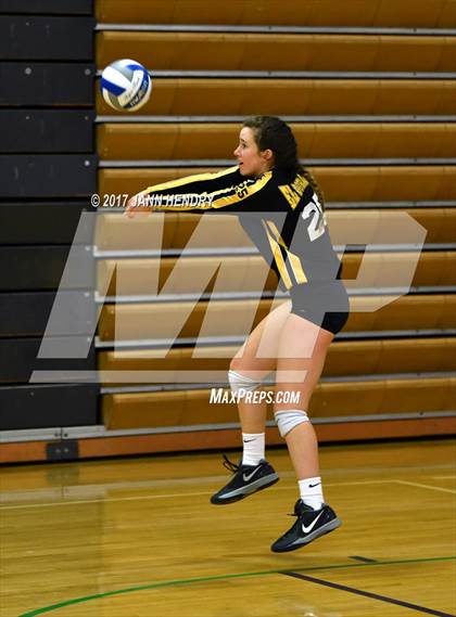 Thumbnail 3 in El Dorado vs. Los Alamitos (Durango Fall Classic) photogallery.