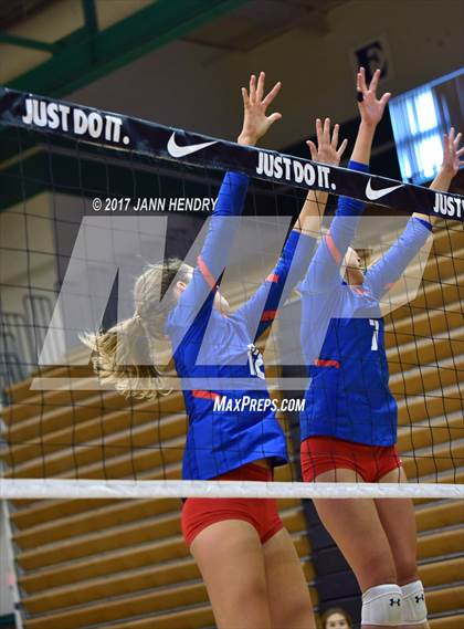 Thumbnail 2 in El Dorado vs. Los Alamitos (Durango Fall Classic) photogallery.
