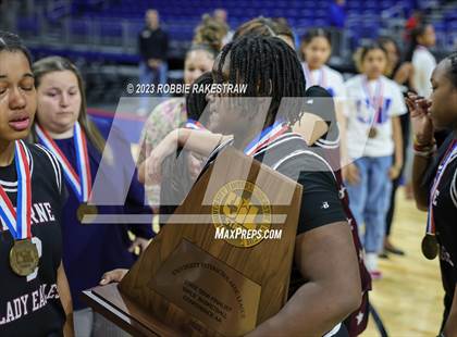 Thumbnail 2 in Gruver vs. Hearne (UIL 2A Basketball State Semifinal Medal Ceremony) photogallery.
