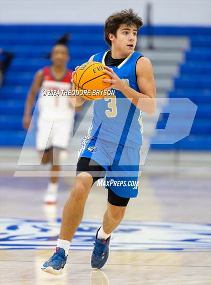 Thumbnail 3 in Whites Creek vs. Brentwood (Kay Maynard State Farm Classic) photogallery.