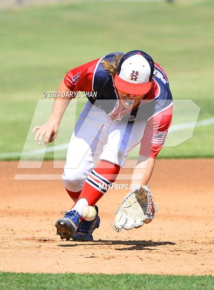 Thumbnail 2 in Hesperia Christian @ San Marino (CIFSS D6 Semifinal) photogallery.