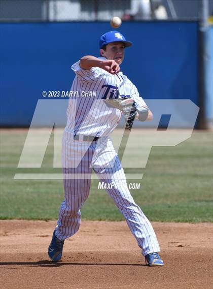 Thumbnail 2 in Hesperia Christian @ San Marino (CIFSS D6 Semifinal) photogallery.