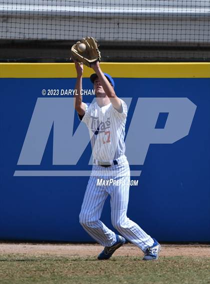 Thumbnail 3 in Hesperia Christian @ San Marino (CIFSS D6 Semifinal) photogallery.